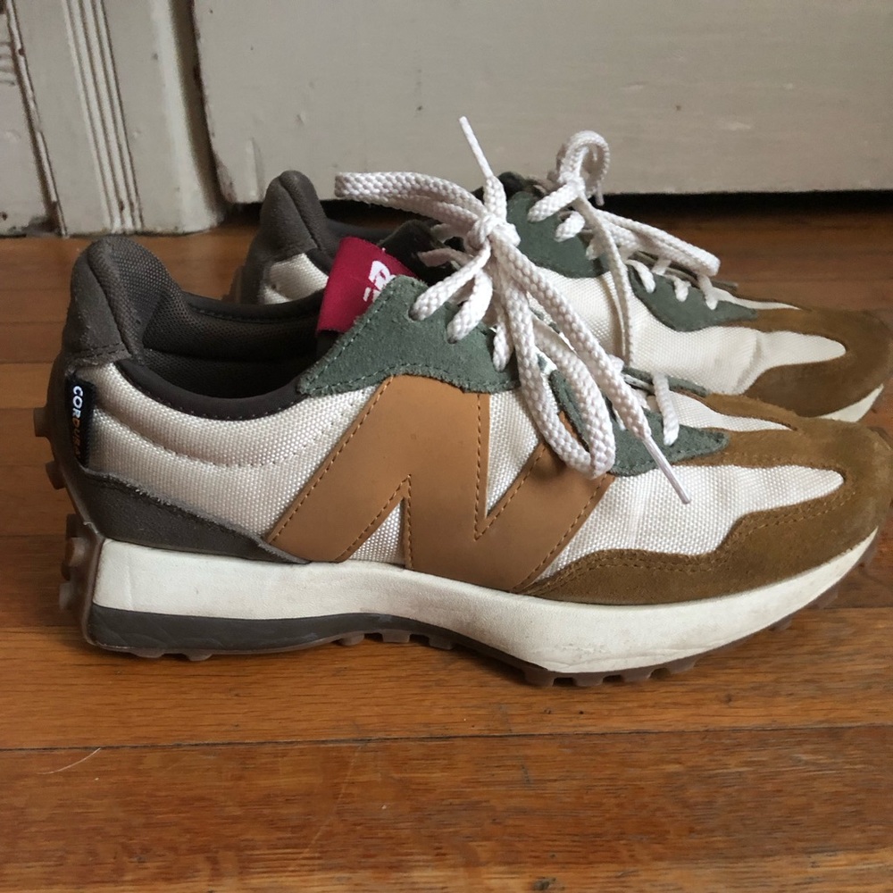 New Balance 327 Olive Tan White Womens S8